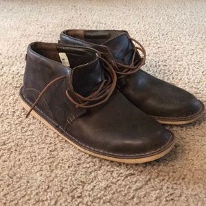 Oliberte chukka boots